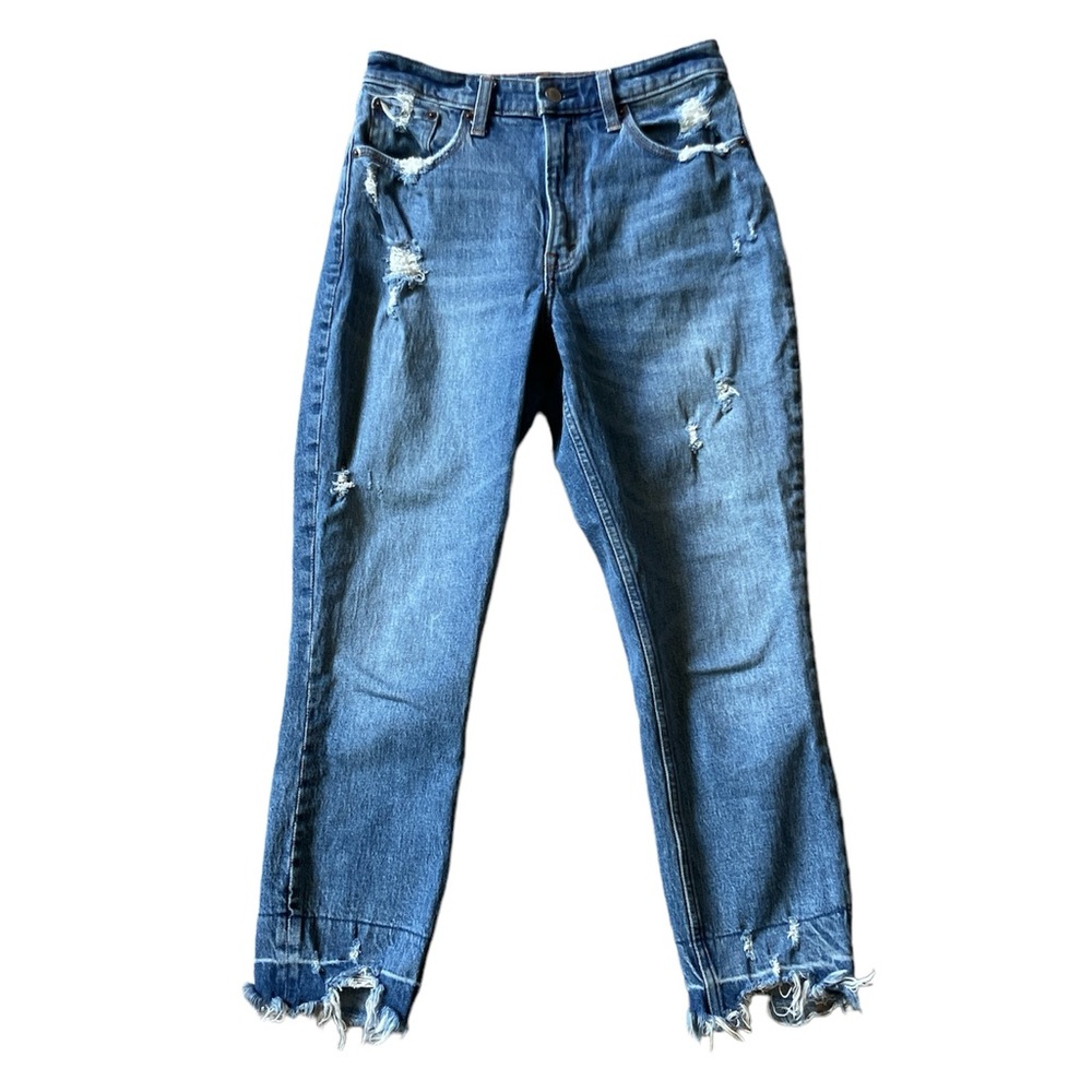 Abercrombie Curve Love High Rise Mom Jean frayed hem. Medium wash. Size 27 / 4